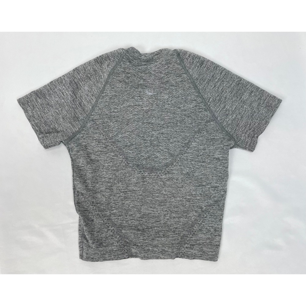Lululemon Swiftly Tech 2.0 Women 0 Gray Cropped Athletic Top Gym Short Sleeve - Picture 2 of 3